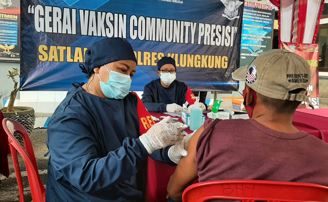 Cukup Setor KTP, Warga Bisa Vaksinasi Gratis di Polres Klungkung