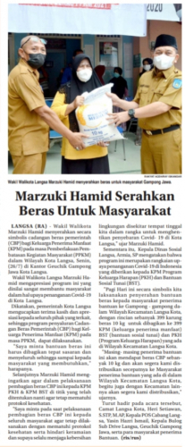 Marzuki Hamid Serahkan Beras Untuk Masyarakat