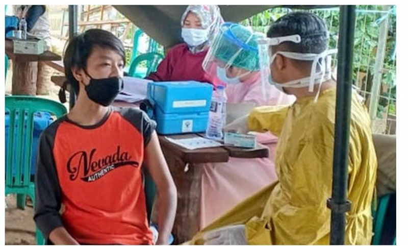 Anak Usia 12-17 Tahun Jalani Vaksin Dosis Kedua di Mamasa