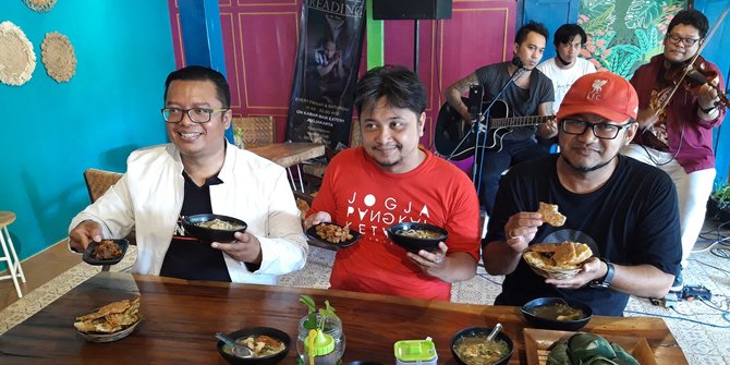 Kolaborasi Kesenian dan Kuliner ala 3 Sekawan di Yogyakarta