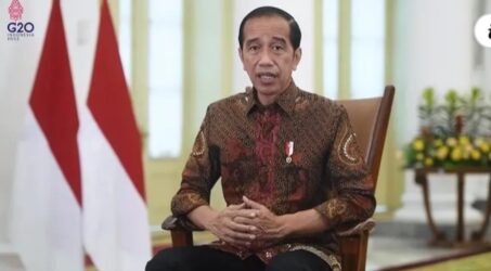 Presiden Jokowi Perkirakan Kasus  Omicron Terus Meningkat Dalam Beberapa Minggu Ke Depan