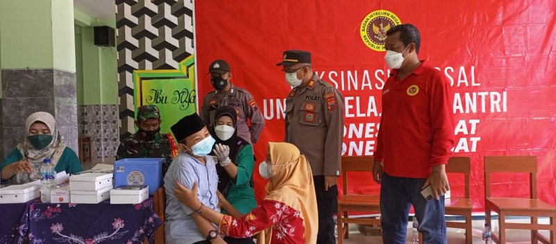 Demi PTM Berjalan Maksimal, BIN-Da Jateng Geber Vaksinasi Anak di Rembang