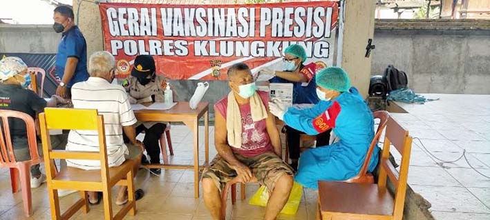 Tinggi Animo Masyarakat di Nusa Penida dan Banjarangkan Ikuti Vaksinasi